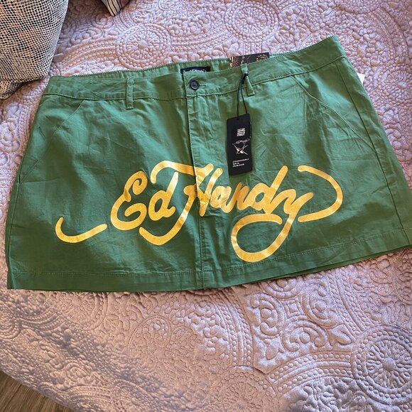 Ed Hardy Women's Lks Heart Skirt In Olive - Picture 2 of 5